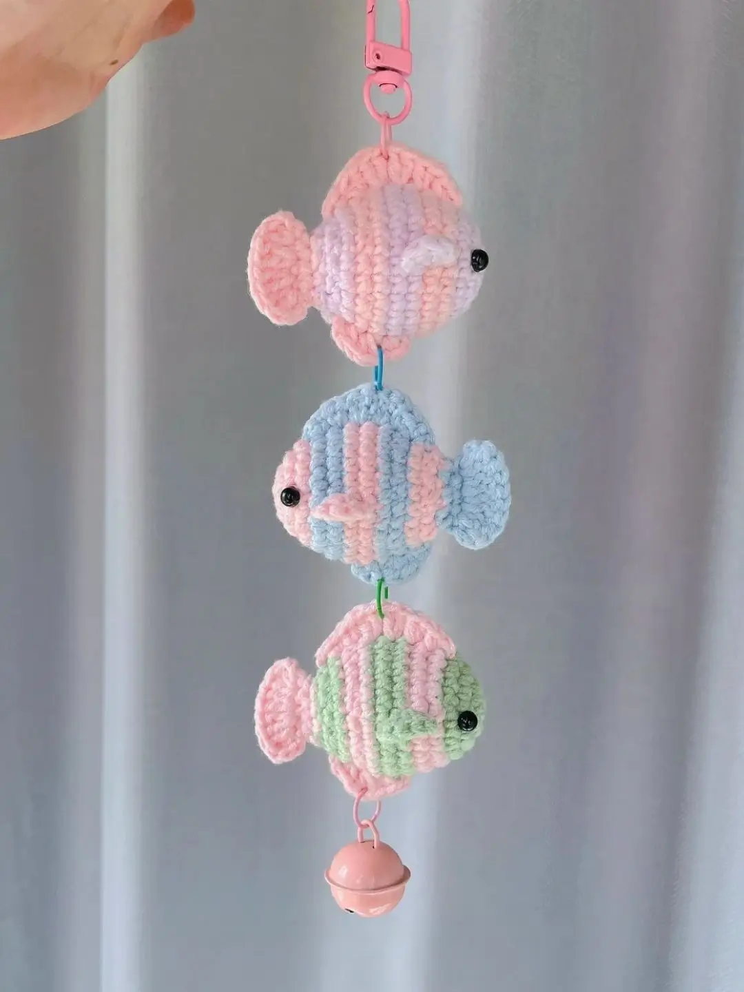 Crochet fish keychain, pastel colors.
