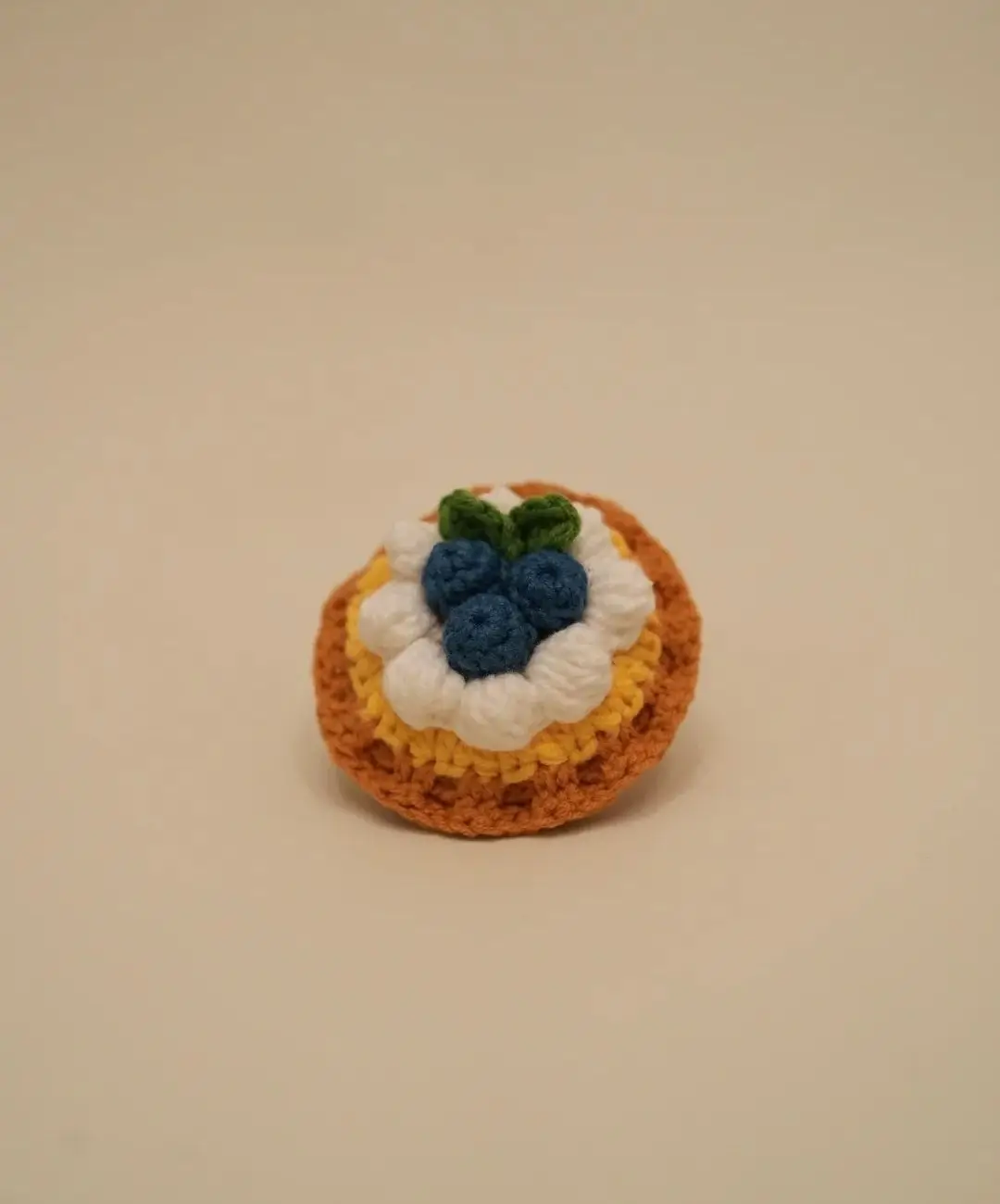 Crochet blueberry tart, small, decorative.