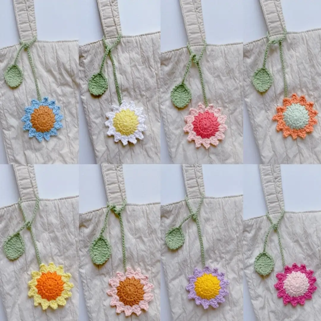 Crochet flower tote bags, various colors.